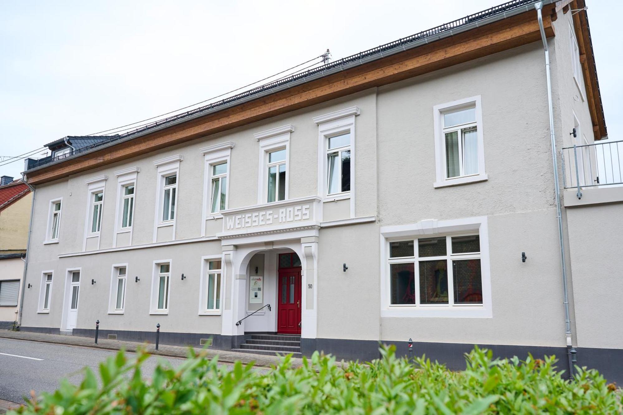 Отель Winzerhof Ross & Rose Trechtingshausen Экстерьер фото
